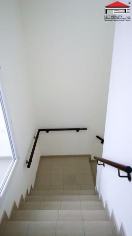 Pronájem skladu, Frýdek-Místek - Frýdek, Nádražní, 160 m2