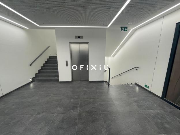 Pronájem kanceláře, Brno - Lesná, Okružní, 275 m2