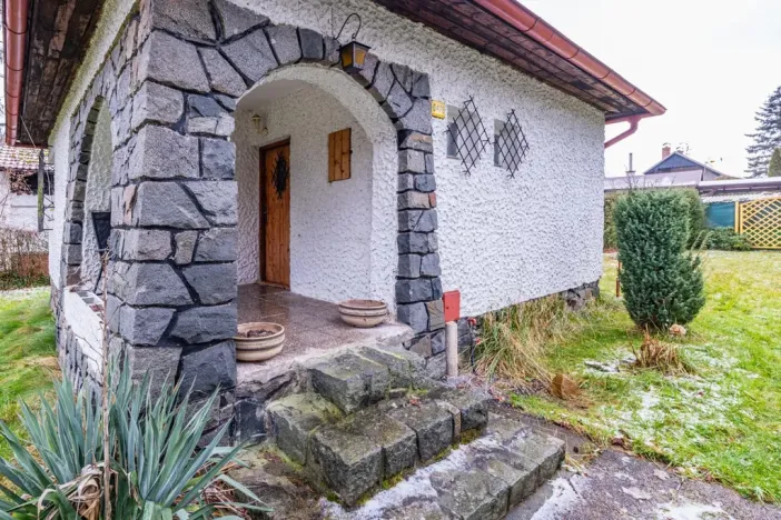 Pronájem chaty, Slapy, 55 m2