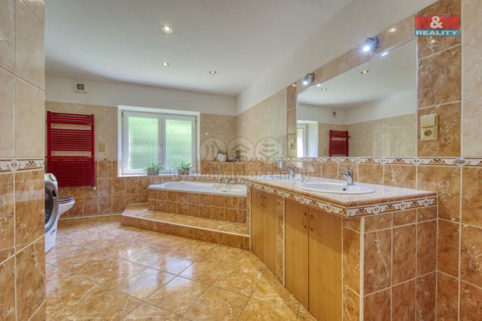 Prodej rodinného domu, Dolní Bělá, 300 m2