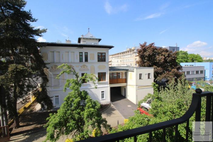 Prodej činžovního domu, Karlovy Vary, Rumunská, 1336 m2