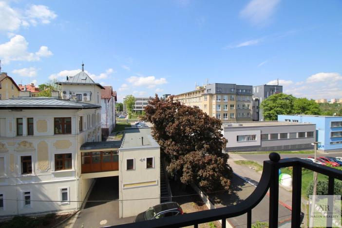 Prodej činžovního domu, Karlovy Vary, Rumunská, 1336 m2