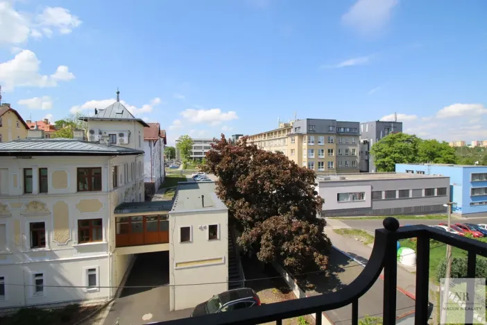 Prodej činžovního domu, Karlovy Vary, Rumunská, 1336 m2