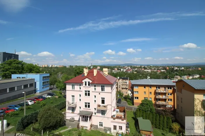 Prodej činžovního domu, Karlovy Vary, Rumunská, 1336 m2