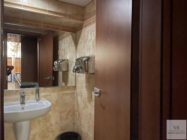 Pronájem obchodního prostoru, Karlovy Vary, Divadelní náměstí, 200 m2