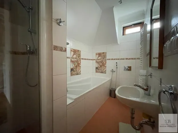 Prodej rodinného domu, Kolová, 372 m2