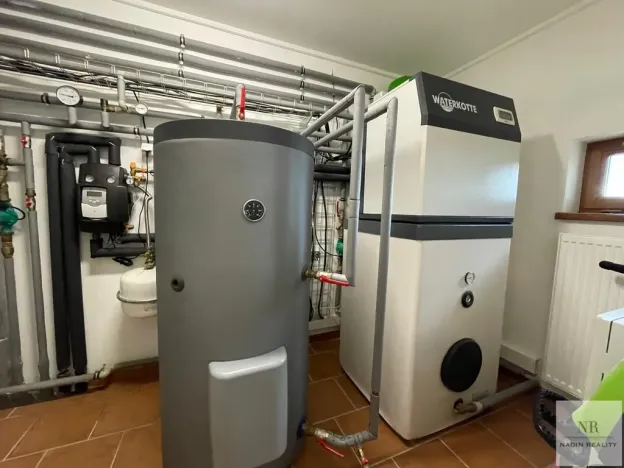 Prodej rodinného domu, Kolová, 372 m2