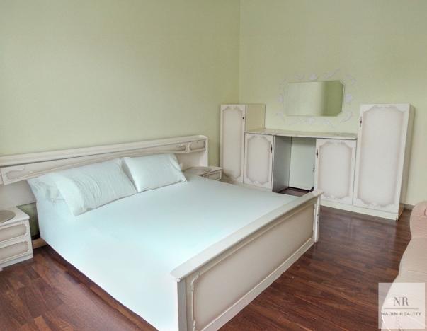 Prodej bytu 4+1, Karlovy Vary, Bulharská, 125 m2