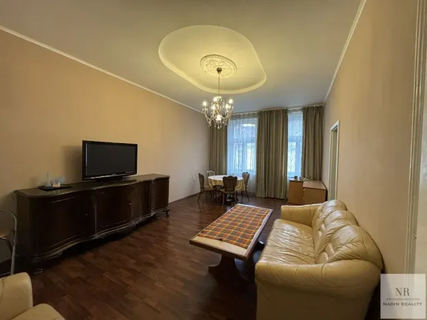 Prodej bytu 4+1, Karlovy Vary, Bulharská, 125 m2