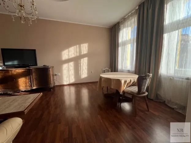 Prodej bytu 4+1, Karlovy Vary, Bulharská, 125 m2