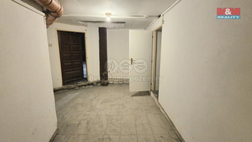 Pronájem obchodního prostoru, Kladno, T. G. Masaryka, 157 m2