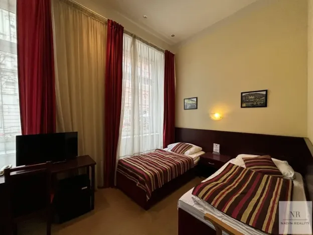 Prodej ubytování, Karlovy Vary, Západní, 2600 m2