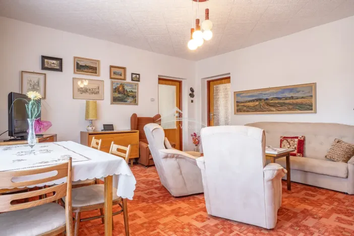 Prodej rodinného domu, Kostelec, 330 m2