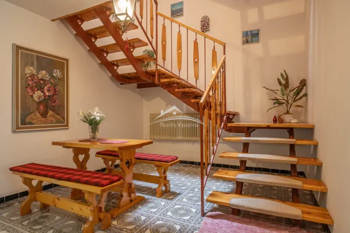 Prodej rodinného domu, Kostelec, 330 m2