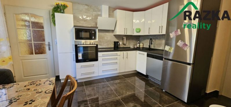 Prodej rodinného domu, Benešovice, 192 m2