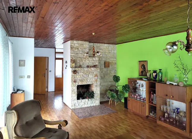 Prodej rodinného domu, Petrohrad, 151 m2