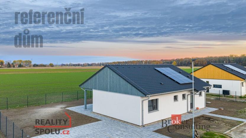 Prodej rodinného domu, Sezemice - Počaply, 90 m2