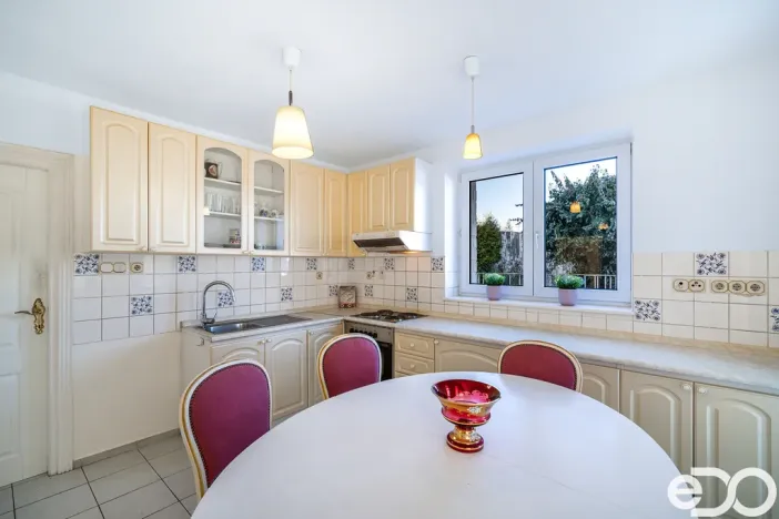 Prodej rodinného domu, Senohraby, Nad žlábky, 388 m2