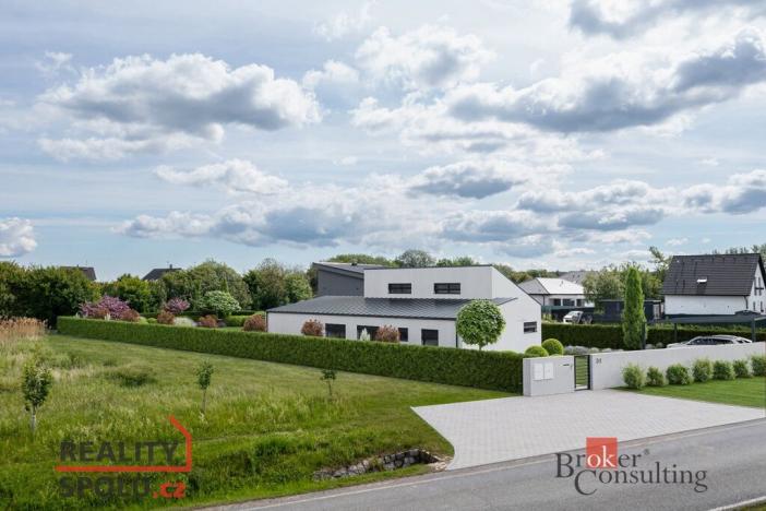 Prodej pozemku pro bydlení, Křenice, 1393 m2