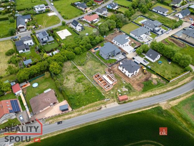 Prodej pozemku pro bydlení, Křenice, 1393 m2