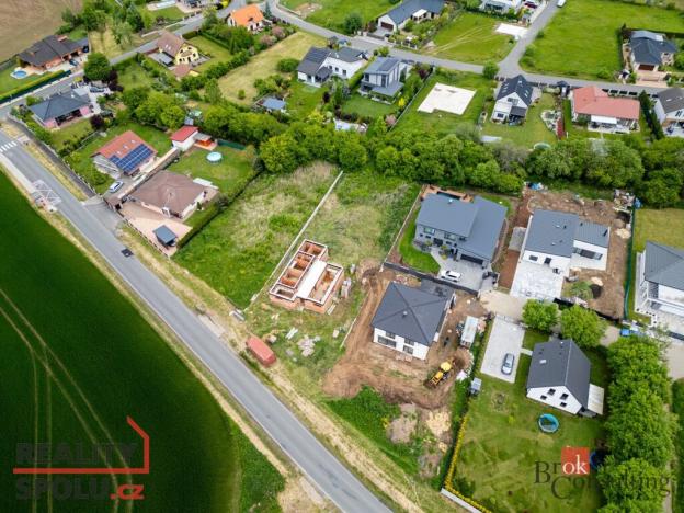 Prodej pozemku pro bydlení, Křenice, 1393 m2