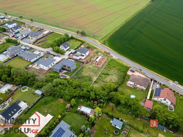 Prodej pozemku pro bydlení, Křenice, 1393 m2