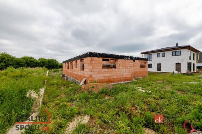 Prodej pozemku pro bydlení, Křenice, 1393 m2