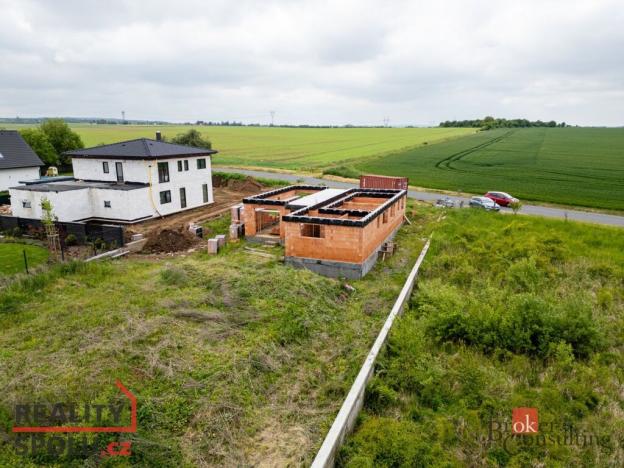 Prodej pozemku pro bydlení, Křenice, 1393 m2