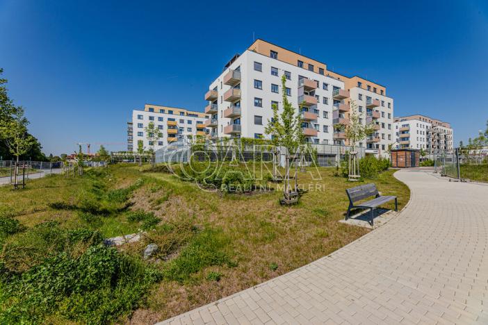 Pronájem bytu 2+kk, Praha - Kbely, Sedlářova, 52 m2