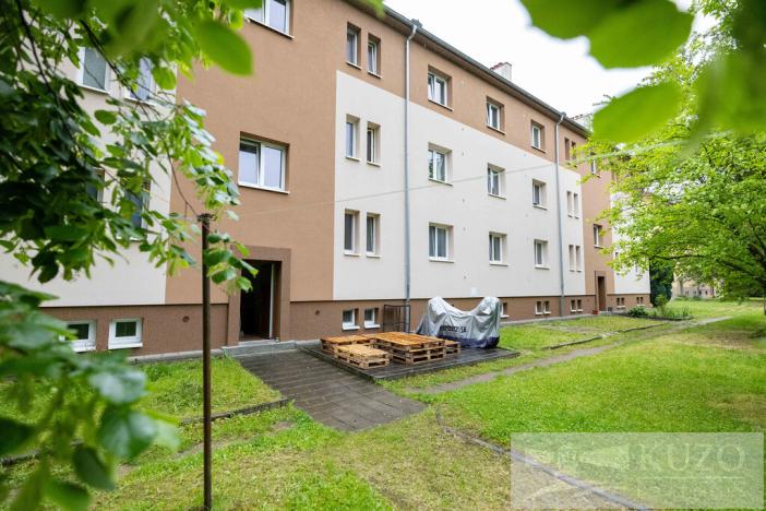 Prodej bytu 2+1, Oslavany, Školní, 56 m2