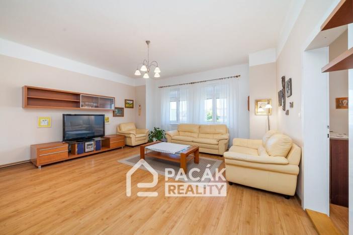 Prodej rodinného domu, Tršice, 1000 m2