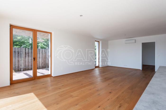 Prodej rodinného domu, Statenice, Nad Vinicí, 270 m2