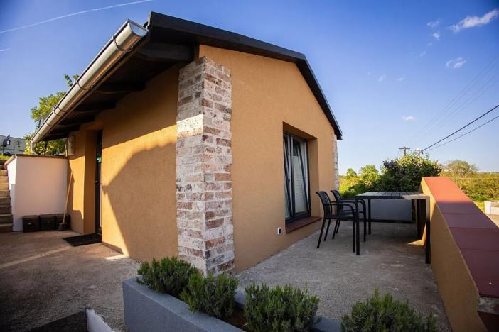 Prodej vinného sklepa, Sedlec, 209 m2