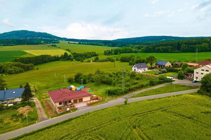 Prodej pozemku pro bydlení, Komárov, 4052 m2