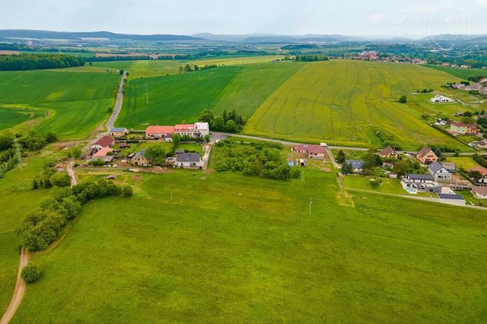 Prodej pozemku pro bydlení, Komárov, 4052 m2