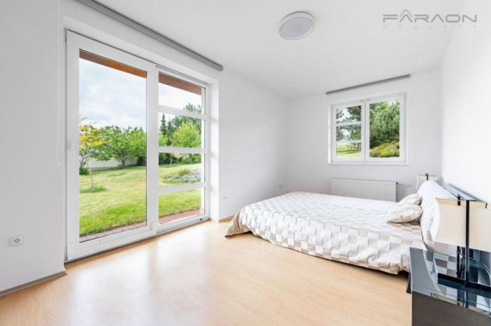 Pronájem rodinného domu, Čakov, 270 m2