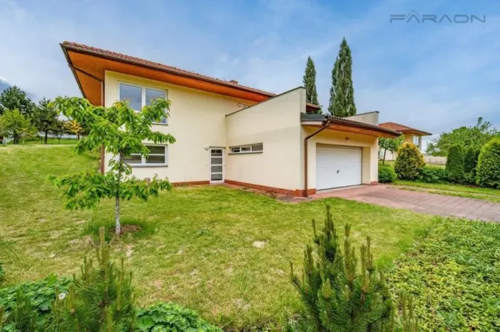 Pronájem rodinného domu, Čakov, 270 m2