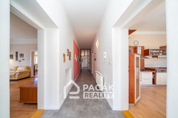 Prodej pozemku pro bydlení, Tršice, 4659 m2