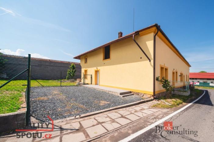 Prodej bytu 2+kk, Hořany, 52 m2