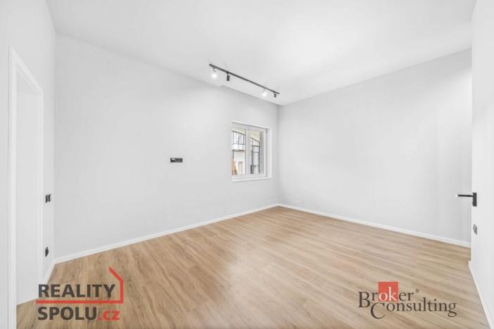 Prodej bytu 2+kk, Hořany, 42 m2