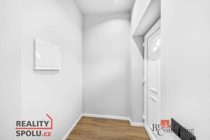 Prodej bytu 2+kk, Hořany, 42 m2