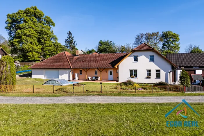 Prodej rodinného domu, Černovice - Svatava, 140 m2