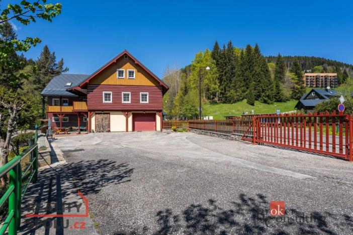 Prodej ubytování, Malá Úpa - Dolní Malá Úpa, 526 m2