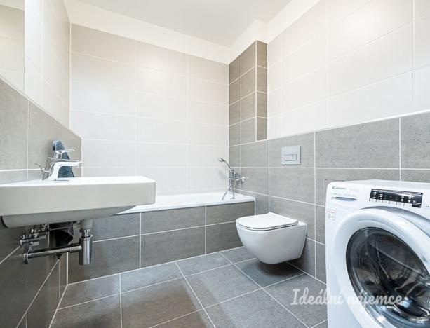 Pronájem bytu 2+kk, Praha - Vysočany, Čakovická, 43 m2