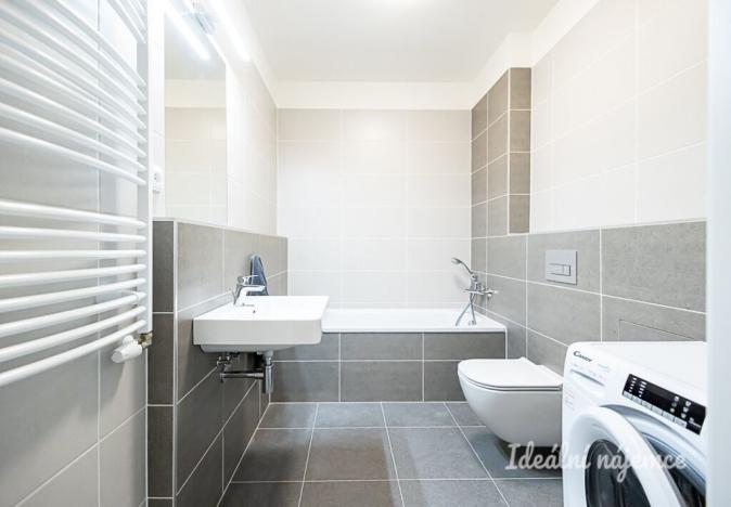 Pronájem bytu 2+kk, Praha - Vysočany, Čakovická, 43 m2