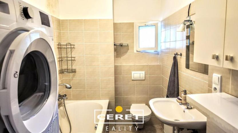 Prodej vícegeneračního domu, Žatec, Chomutovská, 300 m2