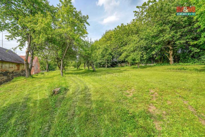 Prodej pozemku pro bydlení, Zahrádka, 2302 m2