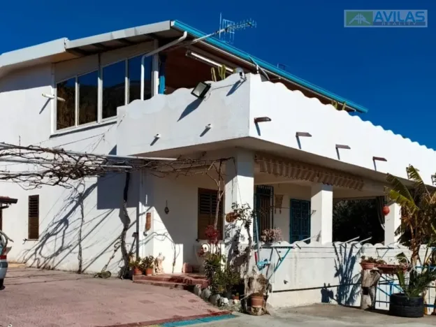 Prodej rodinného domu, 210 m2