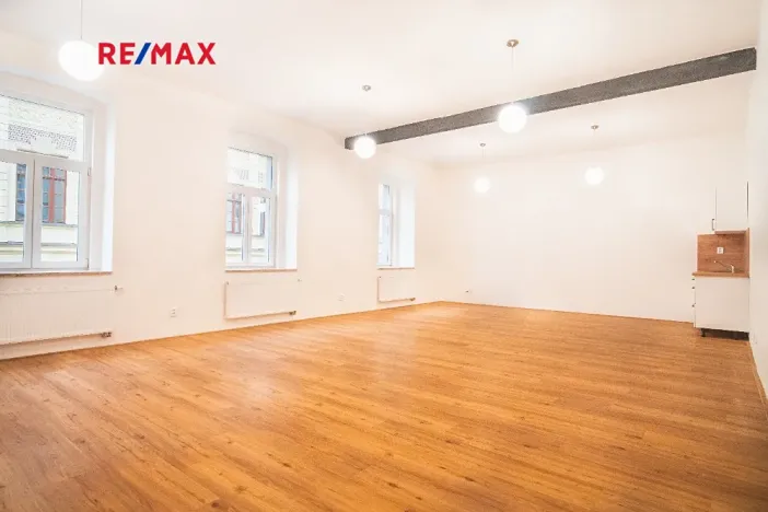 Pronájem kanceláře, Plzeň, Jablonského, 52 m2