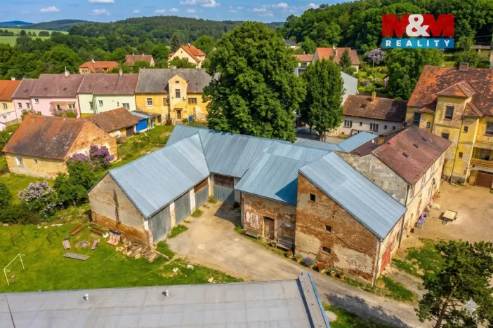 Prodej komerčního pozemku, Strakonice, Havlíčkova, 1795 m2